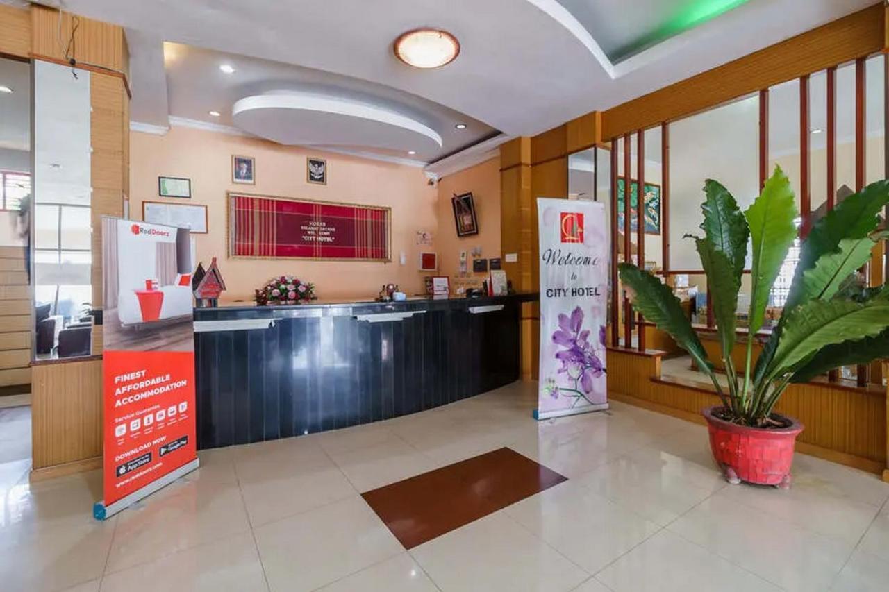 Reddoorz @ Pematangsiantar Hotel Exterior photo