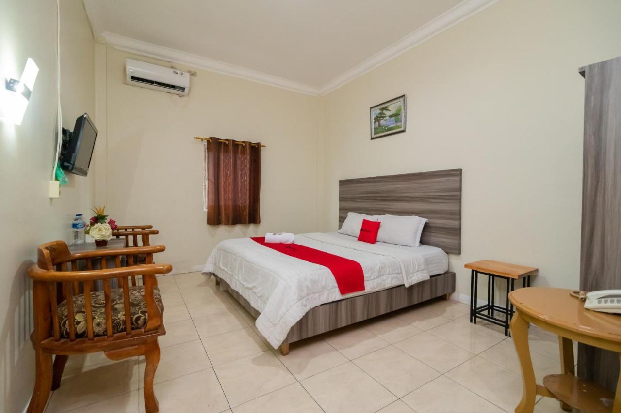 Reddoorz @ Pematangsiantar Hotel Exterior photo