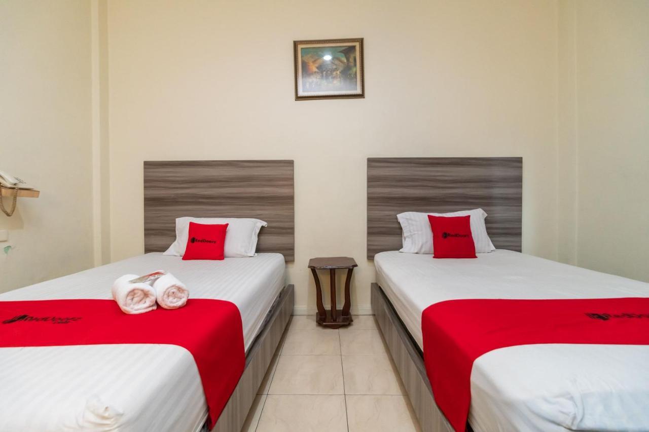 Reddoorz @ Pematangsiantar Hotel Exterior photo