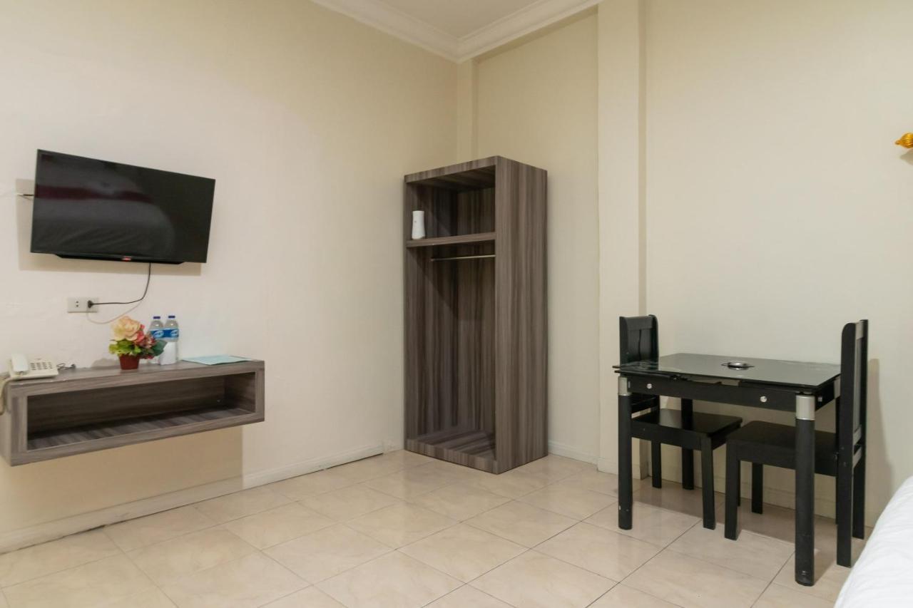 Reddoorz @ Pematangsiantar Hotel Exterior photo